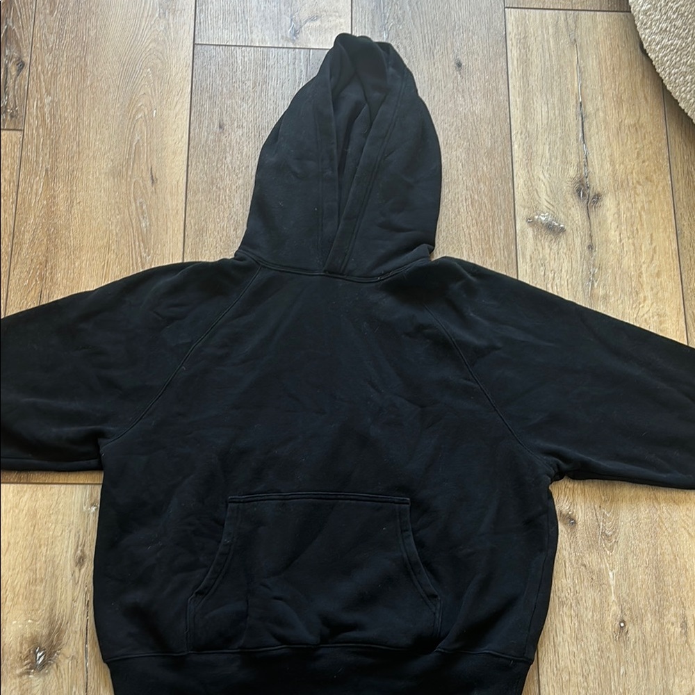 Black Aritzia Hoodie with Front Pocket